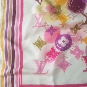 Louis Vuitton Accessories - Louis Vuitton scarf Louis Vuitton Accessories - Louis Vuitton scarf